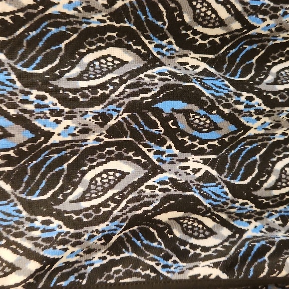 Mark Safari Dress Blue Abstract Design With Red Leaf Waistband Size S/P - Picture 4 of 9